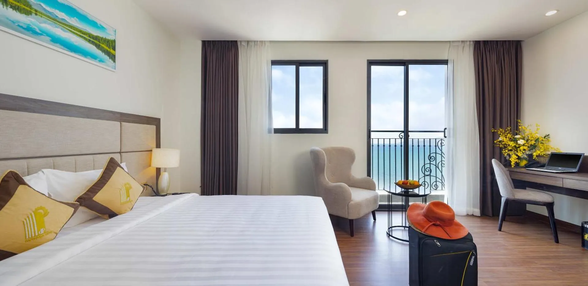 Daphovina Hotel Nha Trang