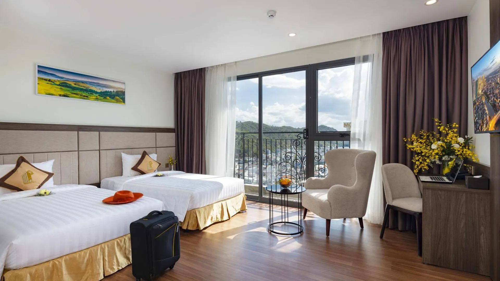 Daphovina Hotel Nha Trang