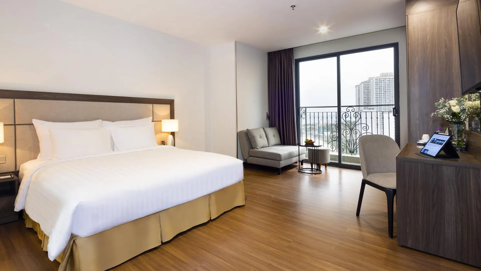 Daphovina Hotel Nha Trang