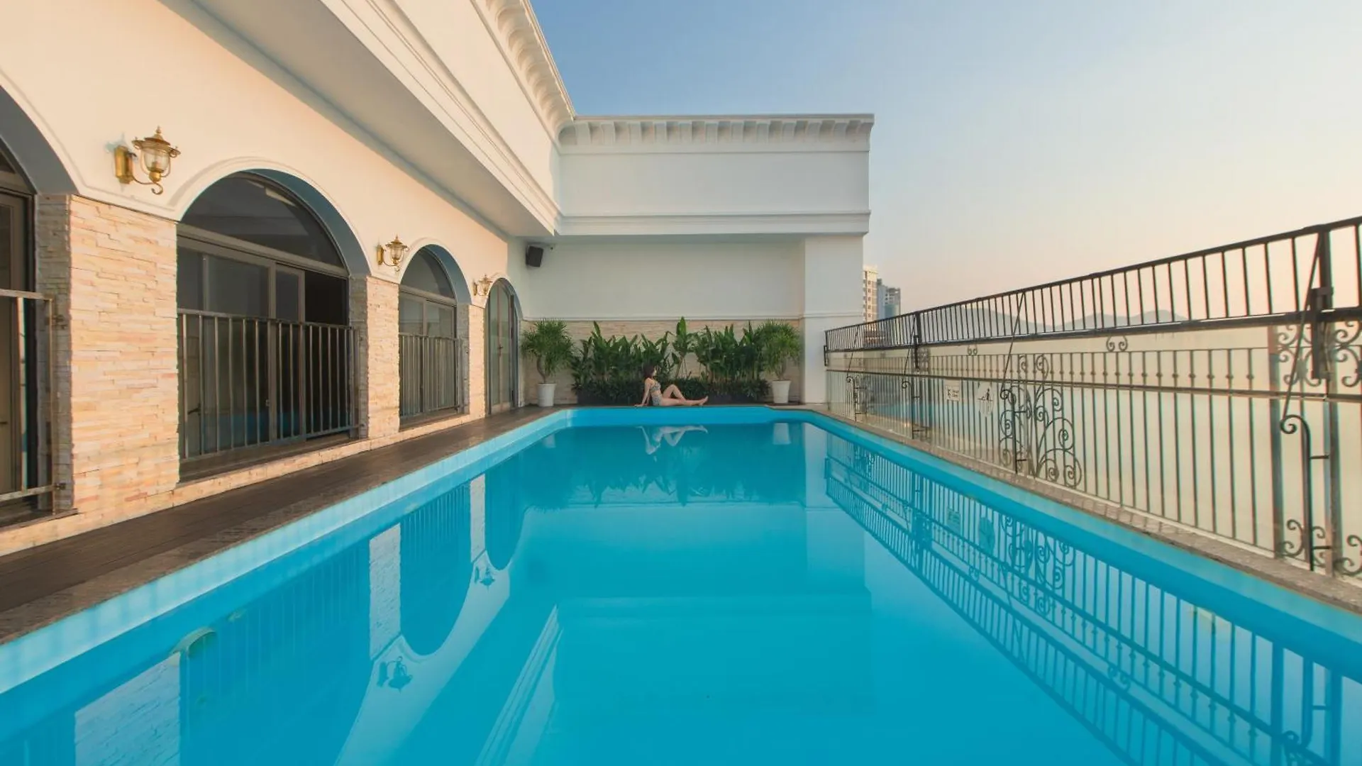 Daphovina Hotel Nha Trang