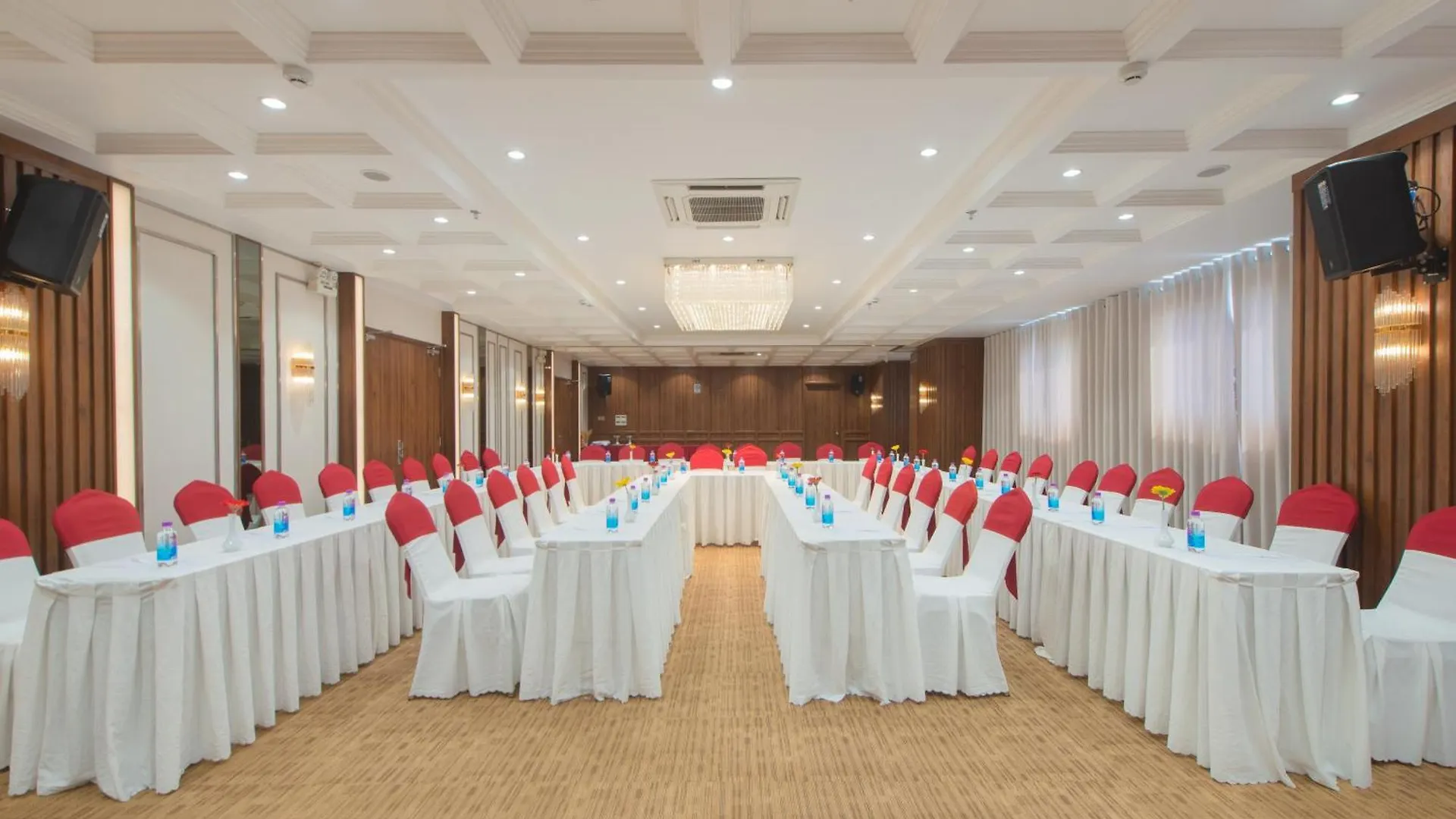 Daphovina Hotel Nha Trang Vietnám