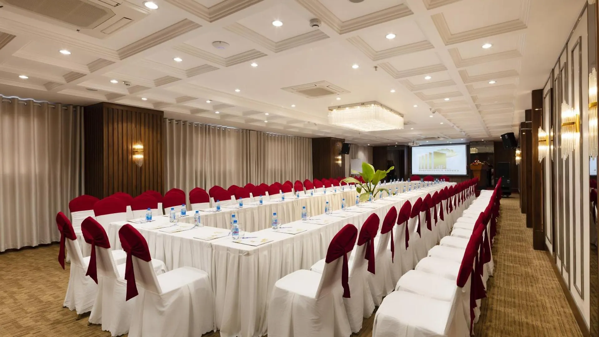 Daphovina Hotel Nha Trang