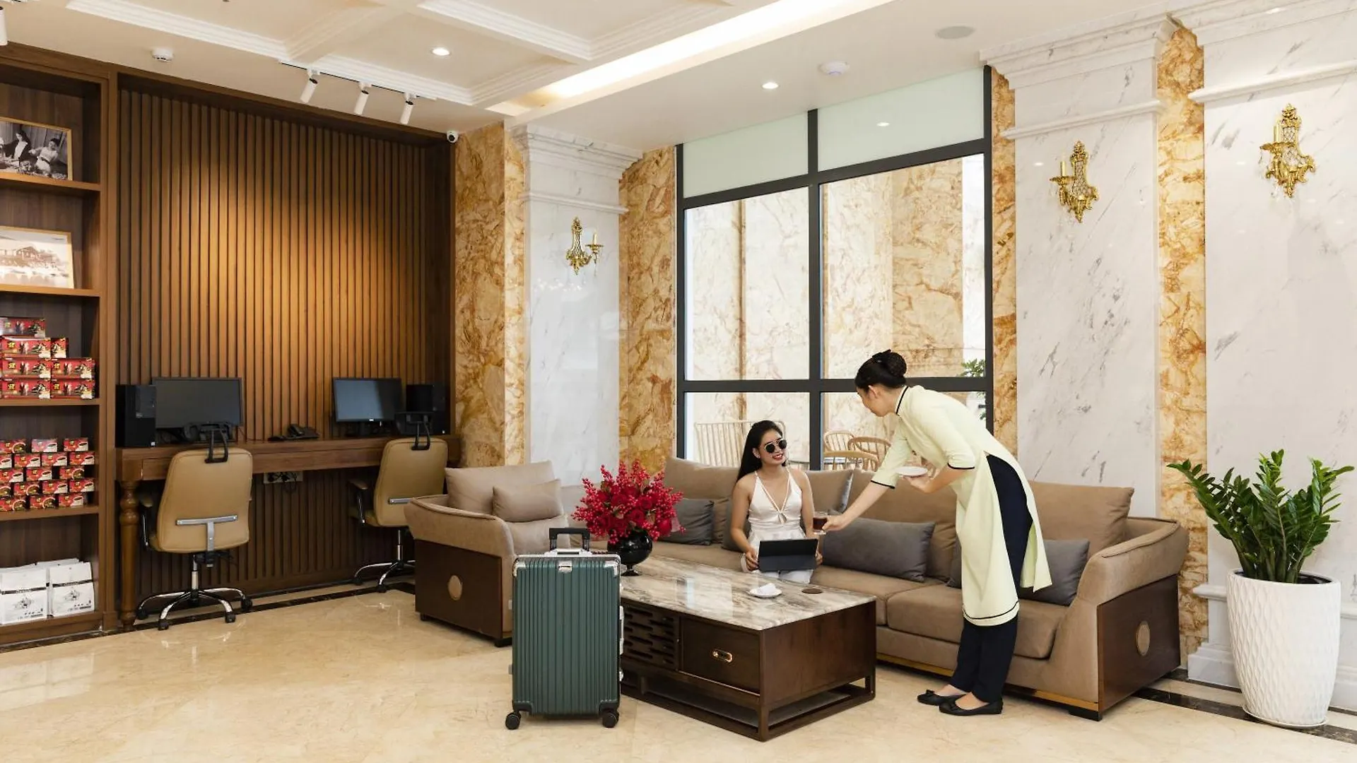 Daphovina Hotel Nha Trang 4*,  Vietnám